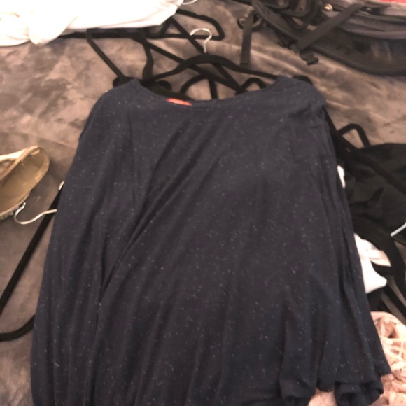 3/4 length Shirt - Picture 2 of 3